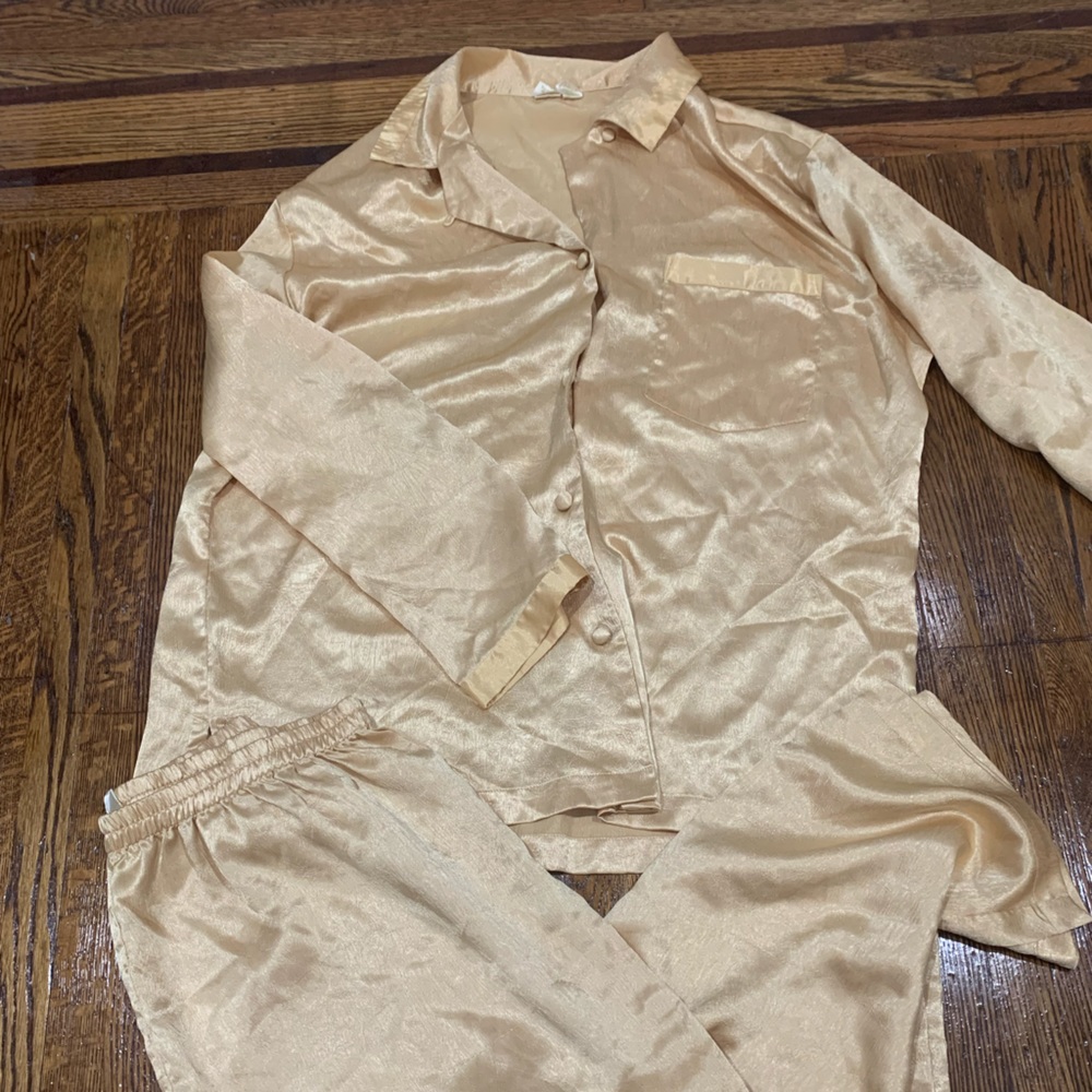 Vintage Victoria’s Secret polyester 2 piece set